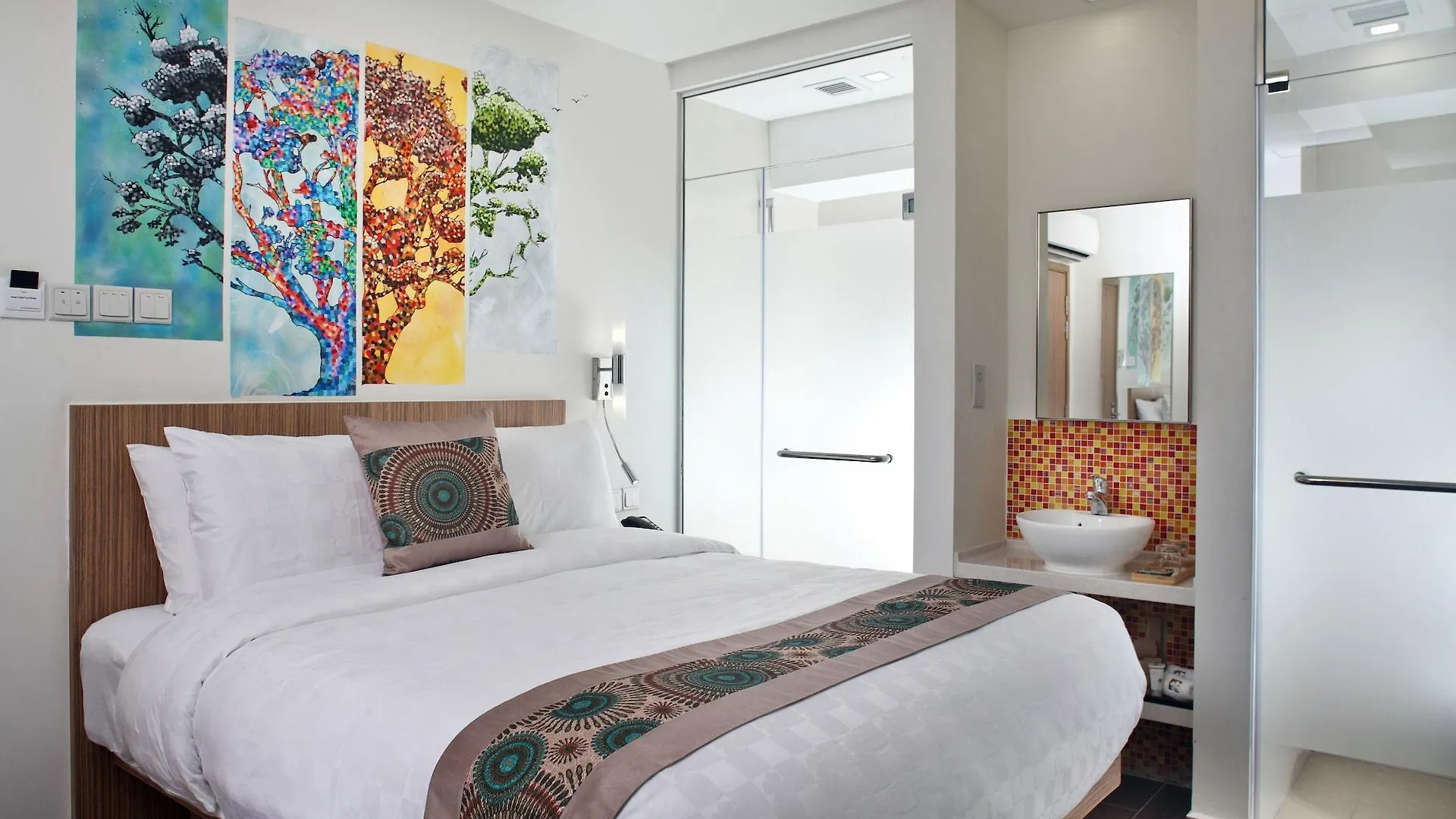Hotel Clover The Arts Singapore 3*,